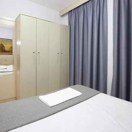 Britannia Resort & Spa 4* Vlorë
