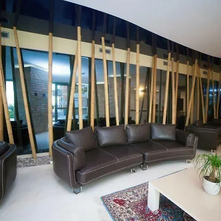 Britannia Resort & Spa 4* Vlorë