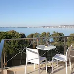 Diamond Hill & 度假村 4*