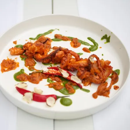 Diamond Hill & 4* Vlora