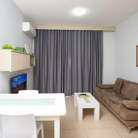 Diamond Hill & Resort