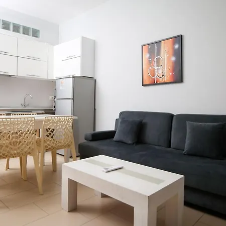 Britannia & 4*