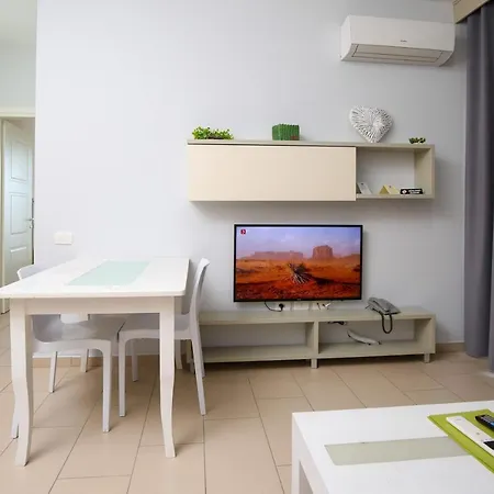 Diamond Hill & Vlora