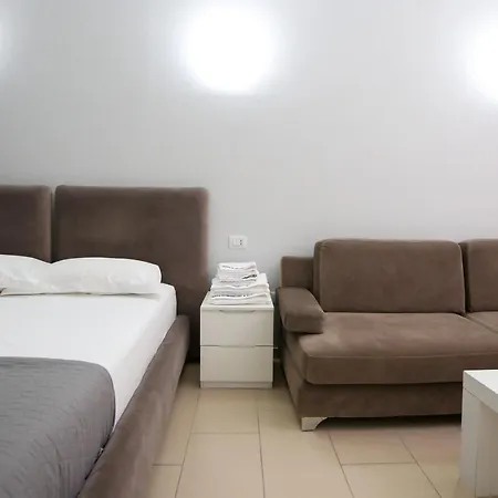 Diamond Hill & 4* Vlorë