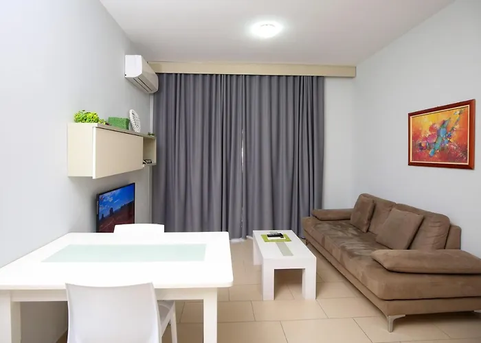 Diamond Hill & Resort