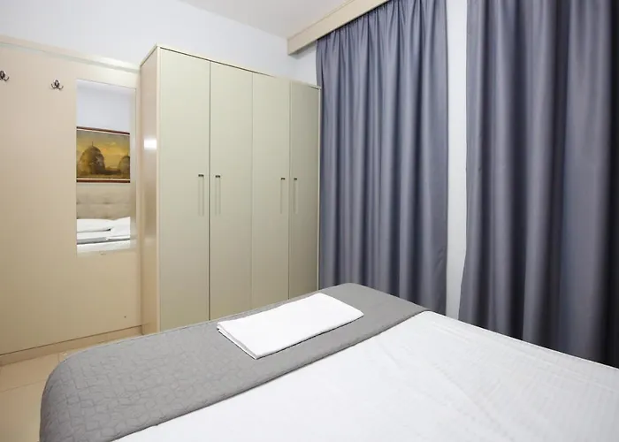 Diamond Hill & 4* Vlore