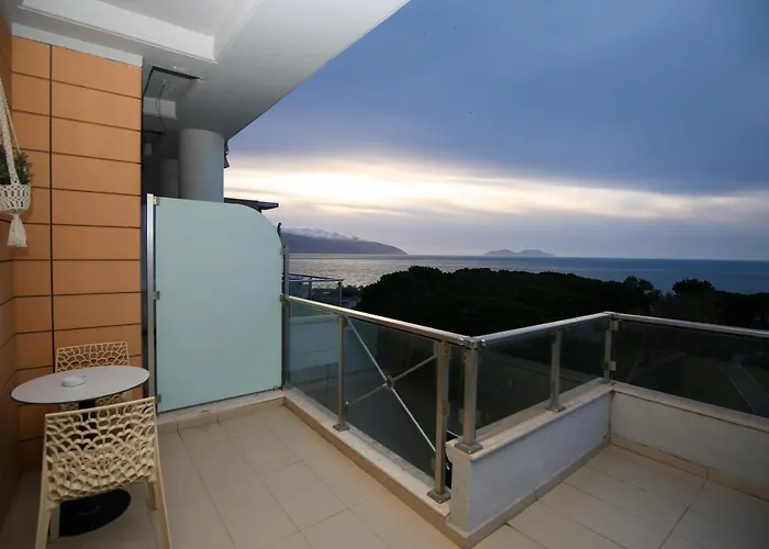 Diamond Hill & Resort