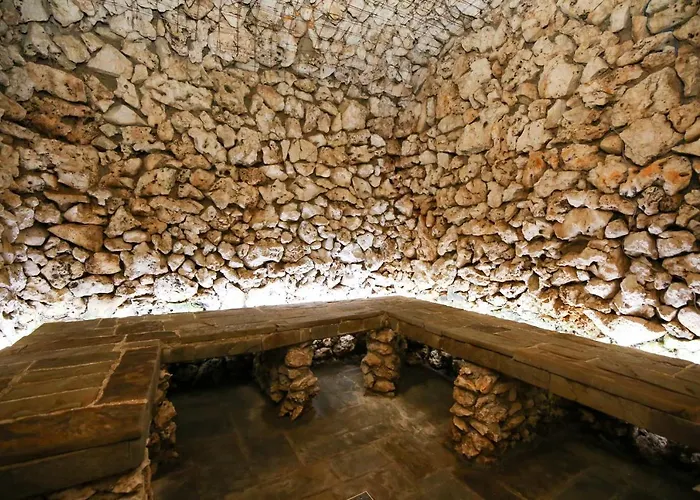 Diamond Hill & Resort 4*